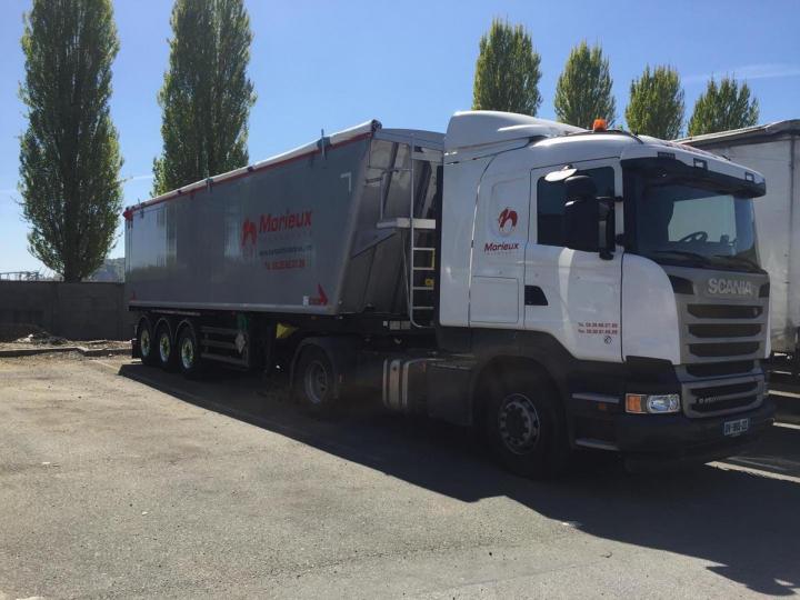 Semi-remorques porte-engins Le Grand-Quevilly